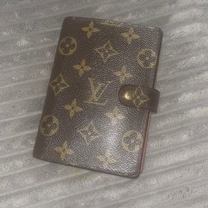 Louis Vuitton small ring agenda